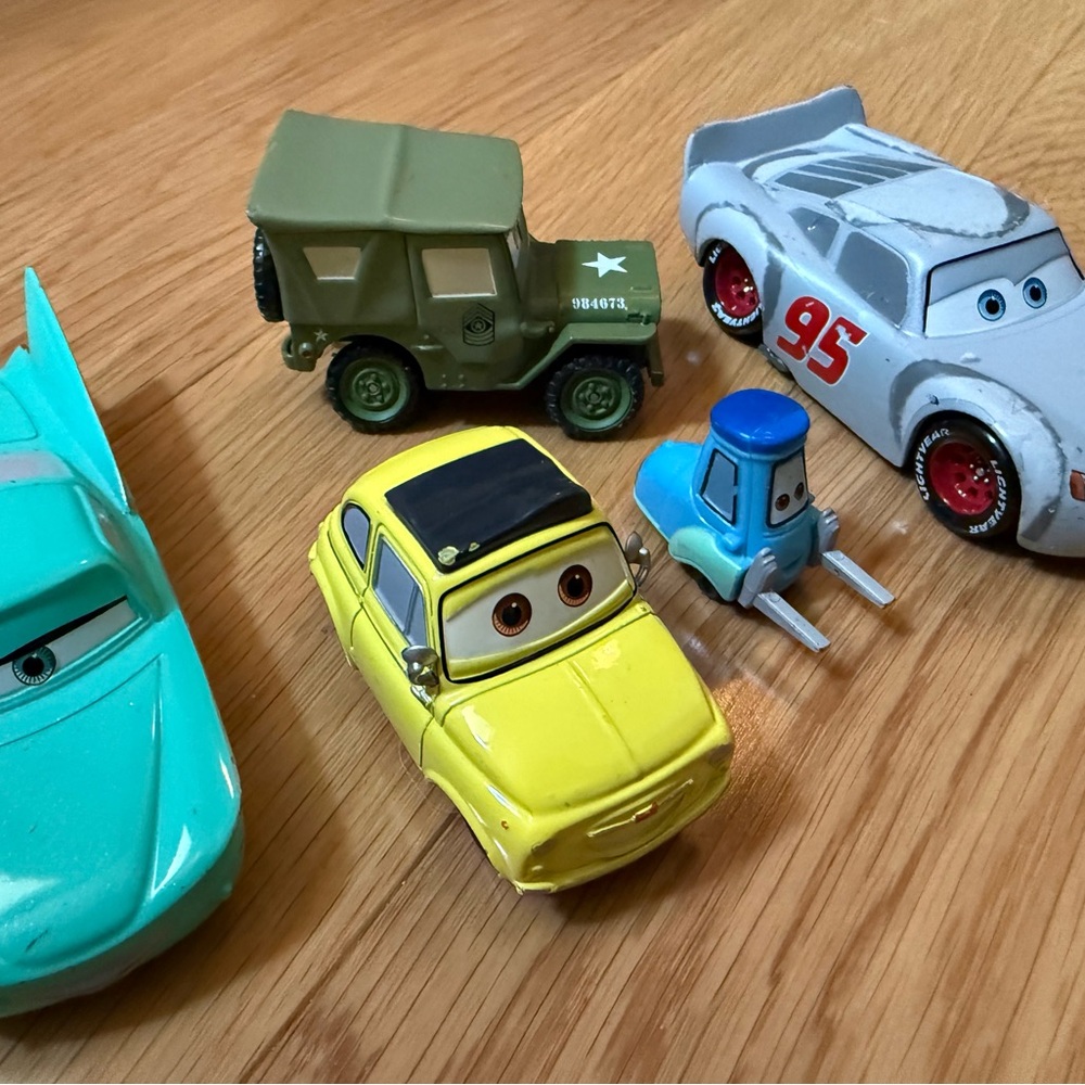 Disney Toy Car Set - Multicolor